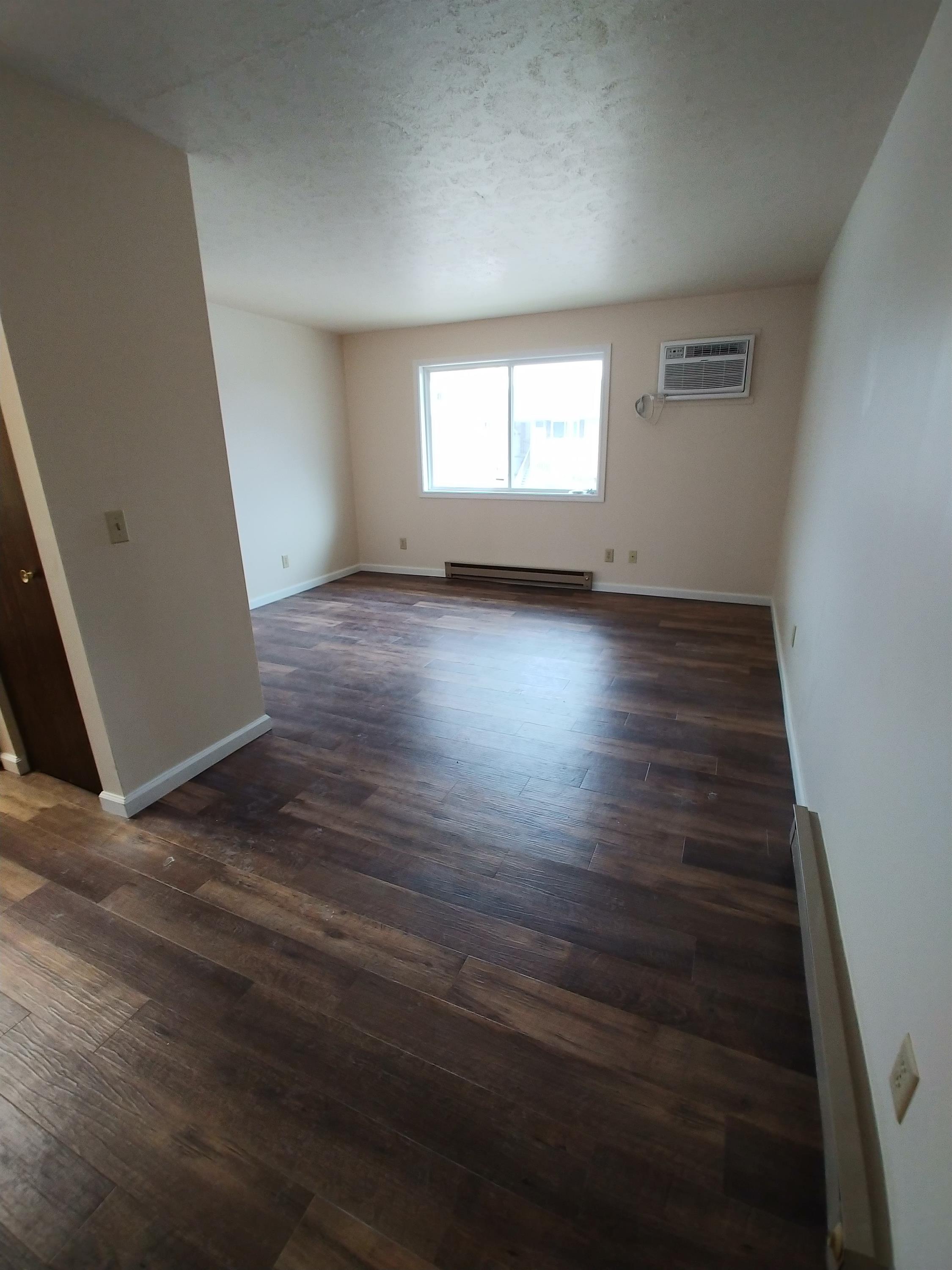 698 Posey Hill St - 28