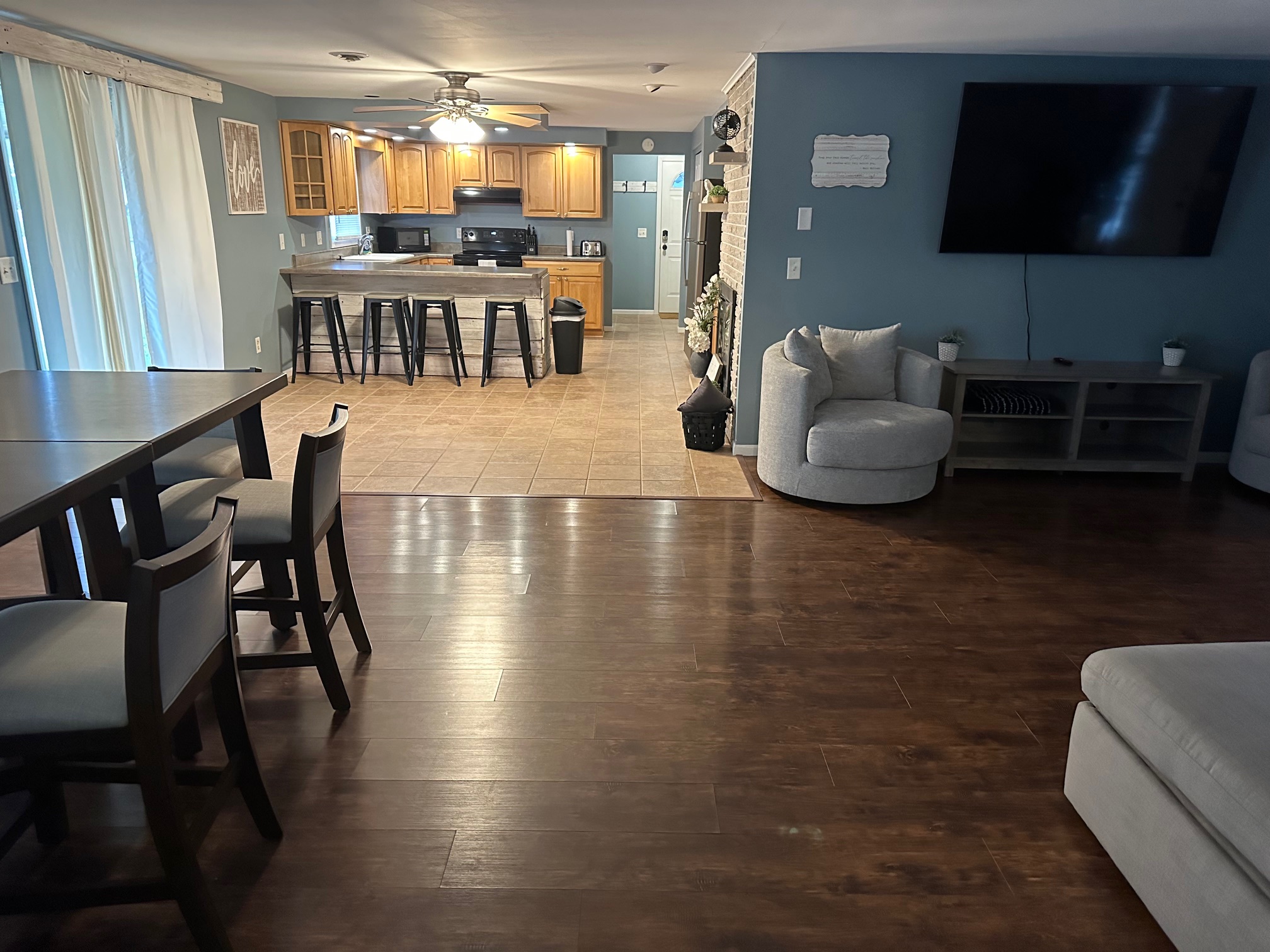 5510 Westbreeze Trail