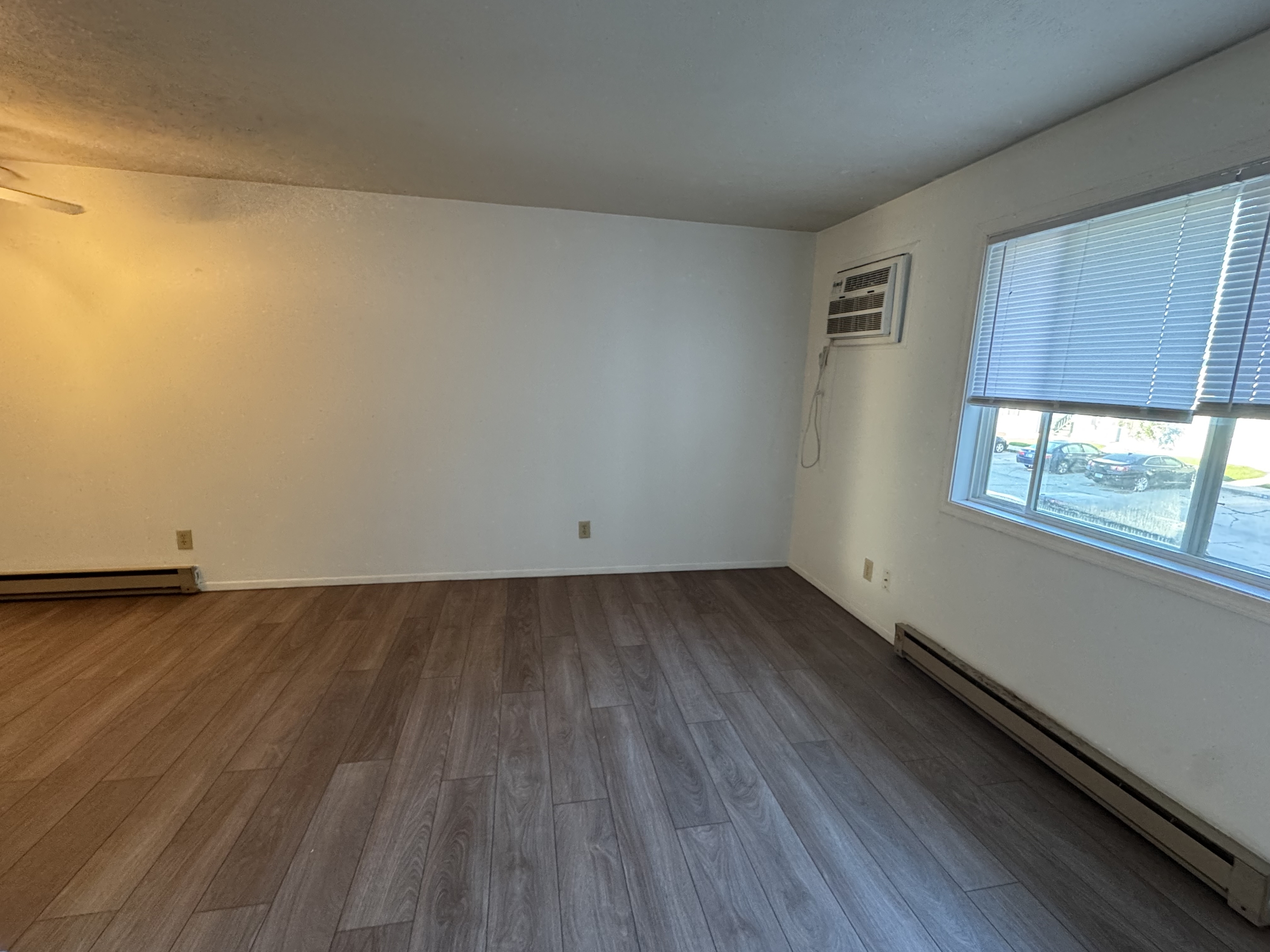 698 Posey Hill St - 34